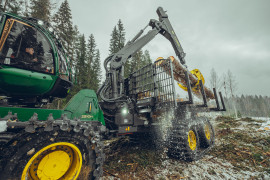 John Deere 2510H forwarder